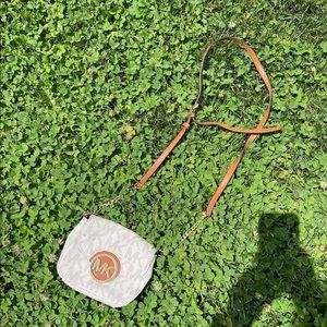 Micheal Kors Cross Body - Fulton Small in Vanilla